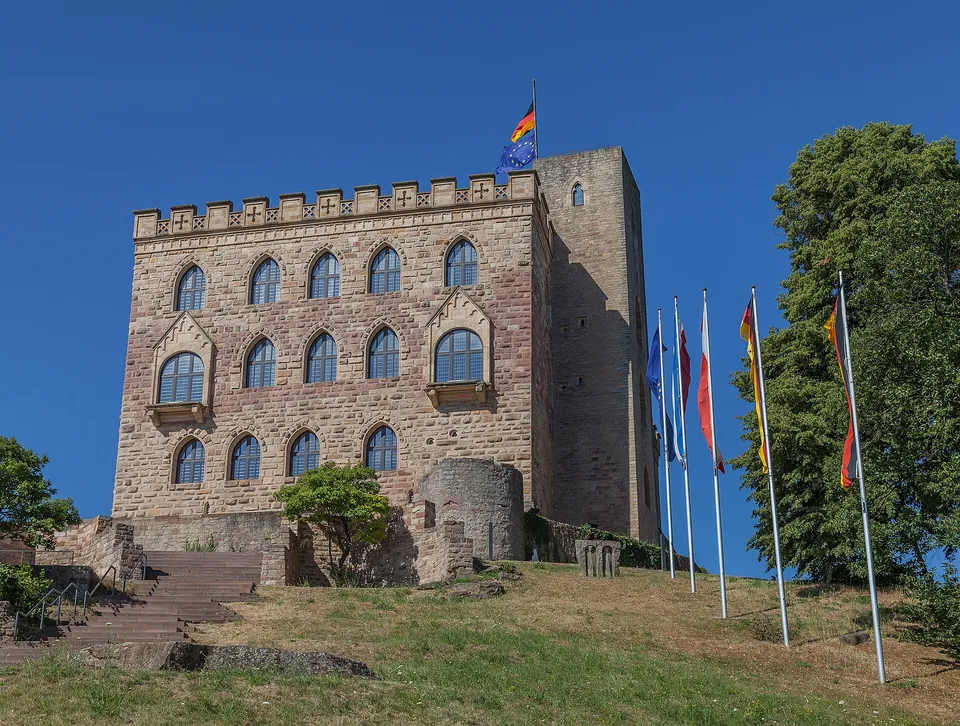Hambacher Schloss bei Neustadt an der Weinstraße
