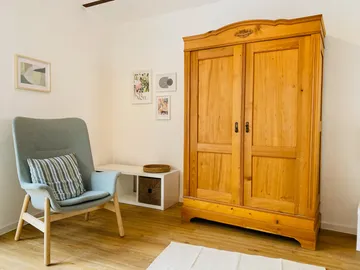 Traubenträumchen – Kleiderschrank